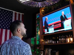 Supporting image for story: How difficult would it be for Democrats to replace Biden on presidential ticket?