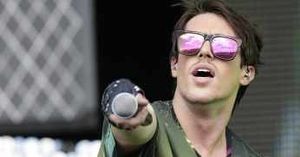 Supporting image for story: Black and gold singer Sam Sparro flies high