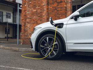 Supporting image for story: Slow rollout of public rapid chargers could hinder EV adoption