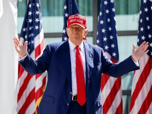 Supporting image for story: Prosecutors urge judge to keep gag order blocking Trump from criticising jurors