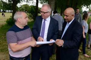 Dudley North MP Ian Austin meets concerned residents