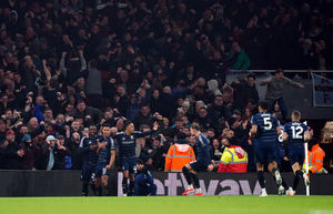 Supporting image for story: Analysis: Stirring Arsenal fightback demonstrates why it's dangerous to write Aston Villa off