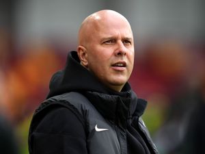 Supporting image for story: Arne Slot said referee Michael Oliver to blame if Liverpool missed out on title