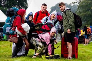 Supporting image for story: V Festival gates open: See PICTURES and VIDEO as thousands arrive at a damp Weston Park