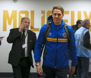 Dave Edwards back at Molineux with Shrewsbury Town this year