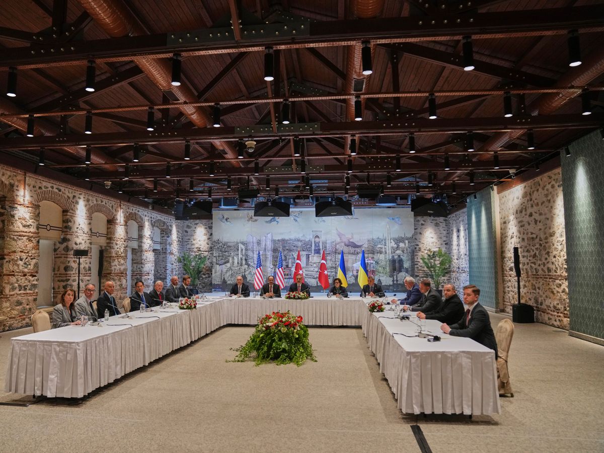 Ukrainian official accuses Russia of making unacceptable demands at peace talks