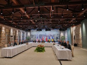 Supporting image for story: Ukrainian official accuses Russia of making unacceptable demands at peace talks
