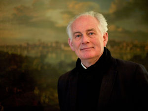 Supporting image for story: Arts festival to bring together magic, live music and interesting talks