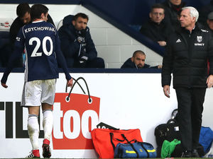 Supporting image for story: Alan Pardew criticises West Brom's Grzegorz Krychowiak for reaction to substitution