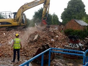 Supporting image for story: A41 Lorry crash house: Road expected to reopen on Monday