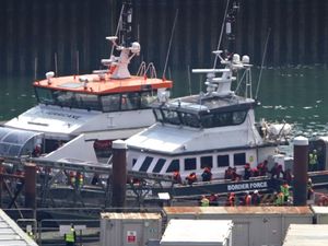 Supporting image for story: Migrants cross Channel in boats for 10th consecutive day