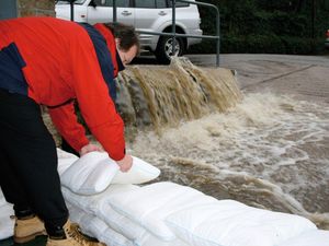 Supporting image for story: Government invests £2.65 billion in future UK flood defences but avoids the now