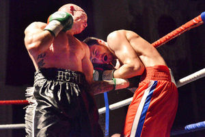 Rob Hunt (left) in action against Sullivan Mason for the Midlands title.