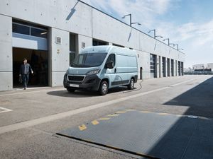 Supporting image for story: Peugeot e-Boxer to start from £49,335