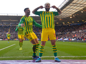 Supporting image for story: Charlie Austin: Winning ugly key to West Brom rise 