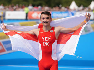 Supporting image for story: A golden start for Yee as park embraces Games