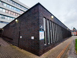 Supporting image for story: Witness 'warned against testifying by security company boss'