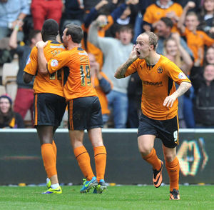 Wolverhampton Wanderers' Leigh Griffiths (right) celebrates scoring his sides 1st goal