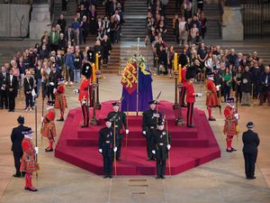 Supporting image for story: MPs skipping queue to see Queen lying in state sparks criticism