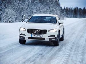 Supporting image for story: Volvo Cars celebrate 20 years of all-wheel drive
