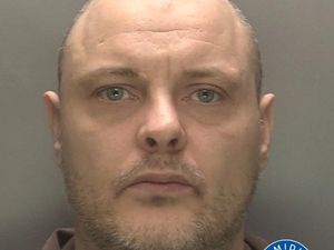 Supporting image for story: Jailed: Fake pest controller tricked vulnerable people before rifling through belongings