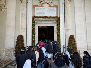 Supporting image for story: Pilgrims pass through Vatican Holy Door as the 2025 Holy Year begins