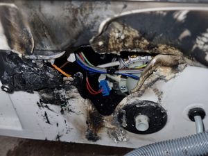 Supporting image for story: Family has 'lucky' escape in smoking dishwasher incident 