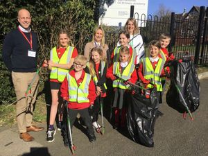 Cllr Dan Morehead, TA Leanne Lewis and parent Haley Tarbet with some of the Eco Club members