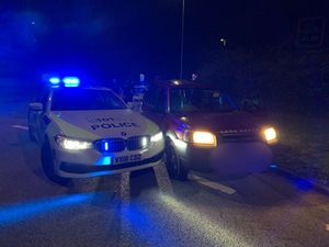 Supporting image for story: Arrests after police use stinger to stop stolen Land Rover in Bridgnorth