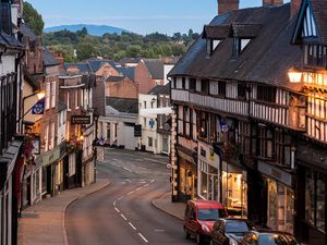 Supporting image for story: Four-week closure for Shrewsbury town centre roads