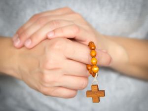 Supporting image for story: Abortion clinic safe zones welcomed but opponents brand them ‘Orwellian’