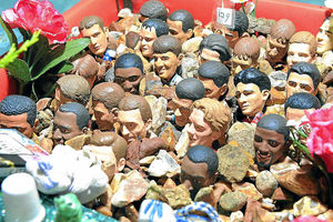 More than 25 miniature gardens will be on show over the weekend