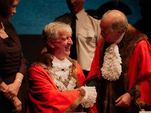 Supporting image for story: New Shrewsbury mayor takes office 