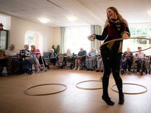 Supporting image for story: Spreading joy: Circus performer brings laughter and life to care home residents