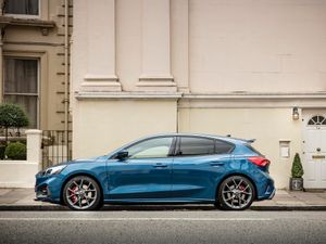 Supporting image for story: Ford Focus ST now available with an automatic transmission