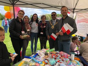 Telford & Wrekin mayor Raj Mehta, second from right, supported the event on the day. Photo: MSikoraPhotography