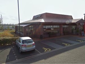 Supporting image for story: Pizza Hut closing at Bentley Bridge