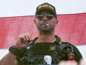 Supporting image for story: Oath Keepers founder and former Proud Boys leader released from prison