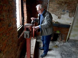 Supporting image for story: Shropshire charities scoop £1,000 each in voting awards project 