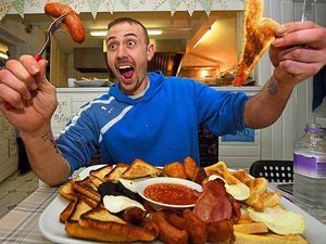Supporting image for story: Man vs food: Norton Canes cafe in fry-up challenge