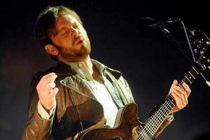 Supporting image for story: Kings of Leon top live weekend action