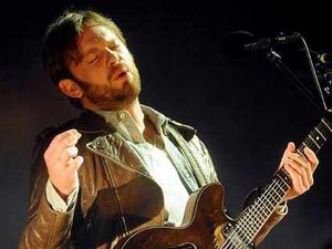 Supporting image for story: Kings of Leon top live weekend action