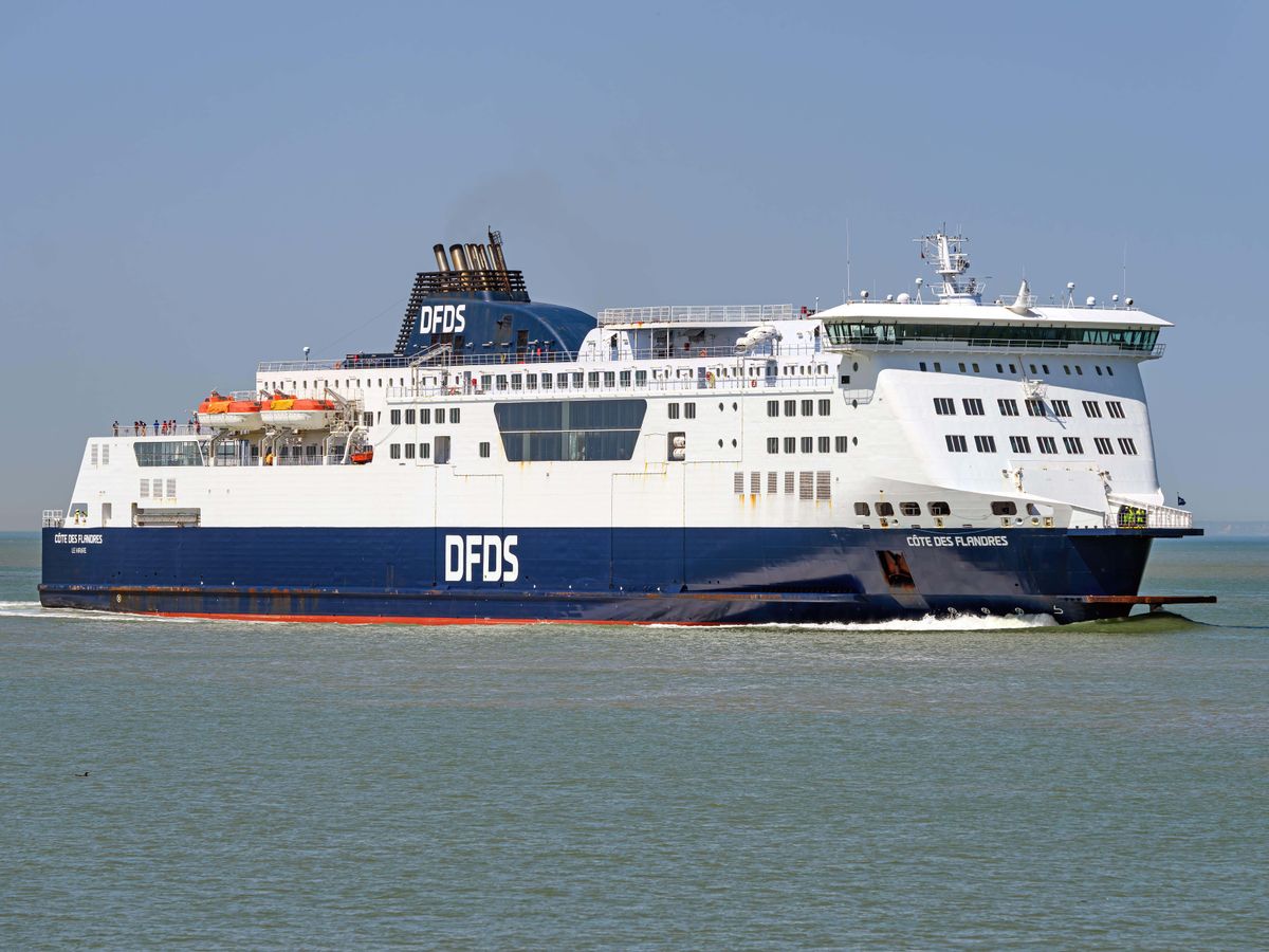 Bank holiday getaway sees delays of nearly two hours at Port of Dover