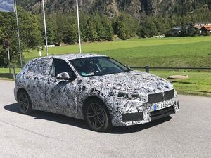 Supporting image for story: Upcoming BMW models spotted during undercover testing