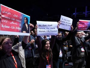 Supporting image for story: Rights group says 233 killed in Iran as protests enter fifth week