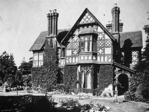 Supporting image for story: This week's pictures from the past