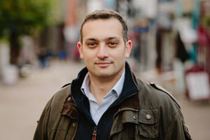 Dr Neil Shastri-Hurst