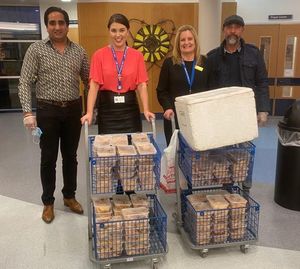 The Four Ways pub and Island Inn gave 115 takeaway meals to Russells Hall Hospital