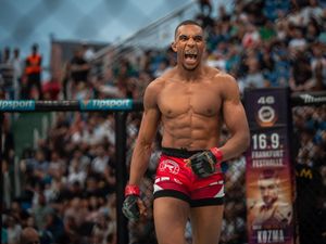 Supporting image for story: How MMA fighter Akonne Wanliss put skate career plan on ice