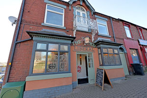 Landlord Neil Cooper has opened The Old Liberal after a huge refurbishment